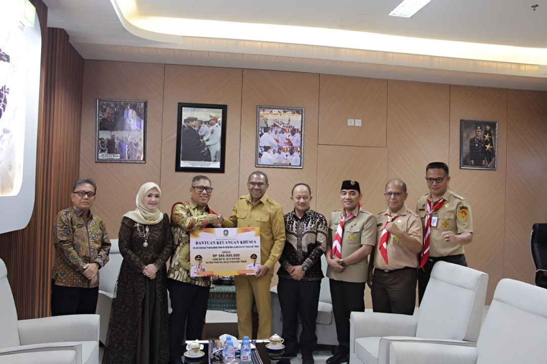 Pemerintah Provinsi Kepri Salurkan Bantuan Rp 500 Juta untuk Korban Gempa Flores NTT